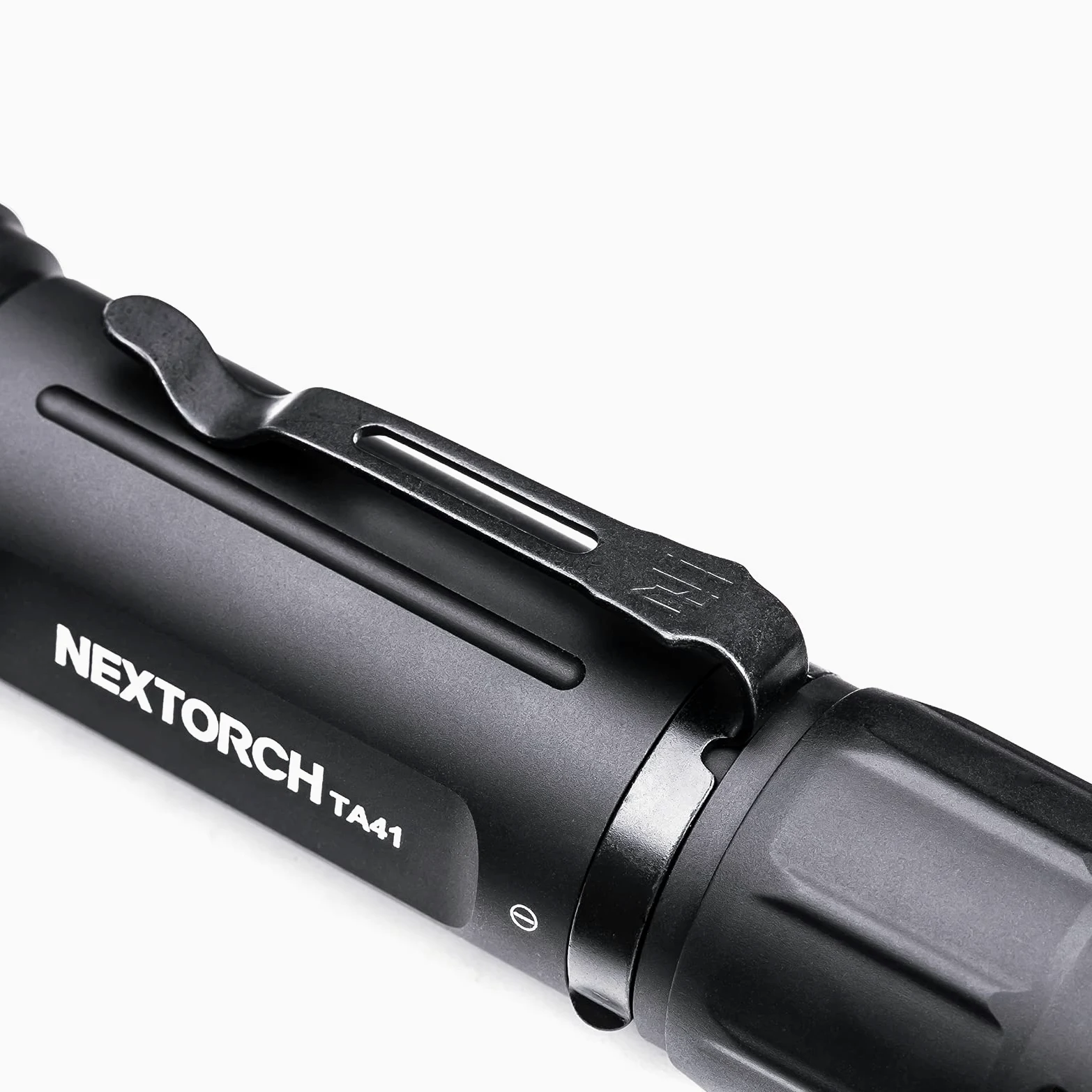 NEXTORCH TA41set Taktische LED-Taschenlampe mit Halterung und Kabelschalter im Spar-Set. Inklusive Akku!