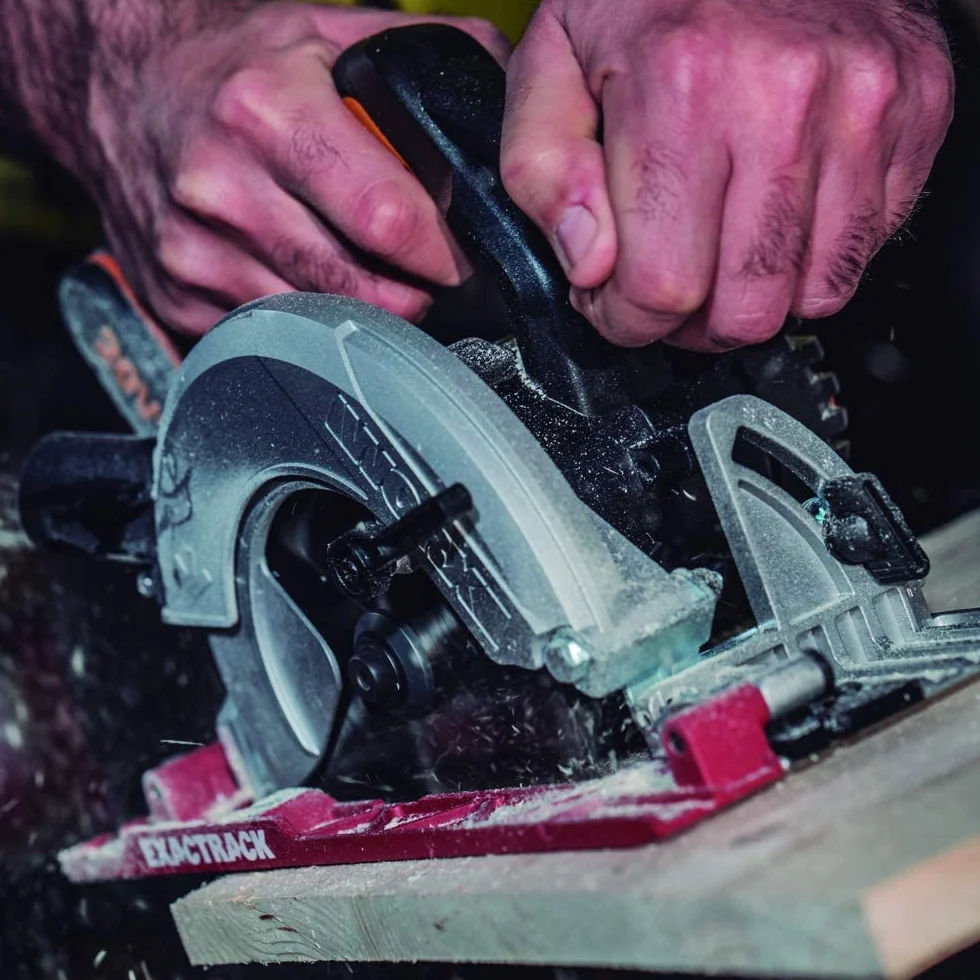 WORX WX530.9 Akku-Handkreissäge – Profi Kreissäge mit Absaug-Adapter – Ideal auch für Schnitte auf Gehrung – 165 mm - PowerShare kompatibel – Wird ohne Akku & Ladegerät geliefert