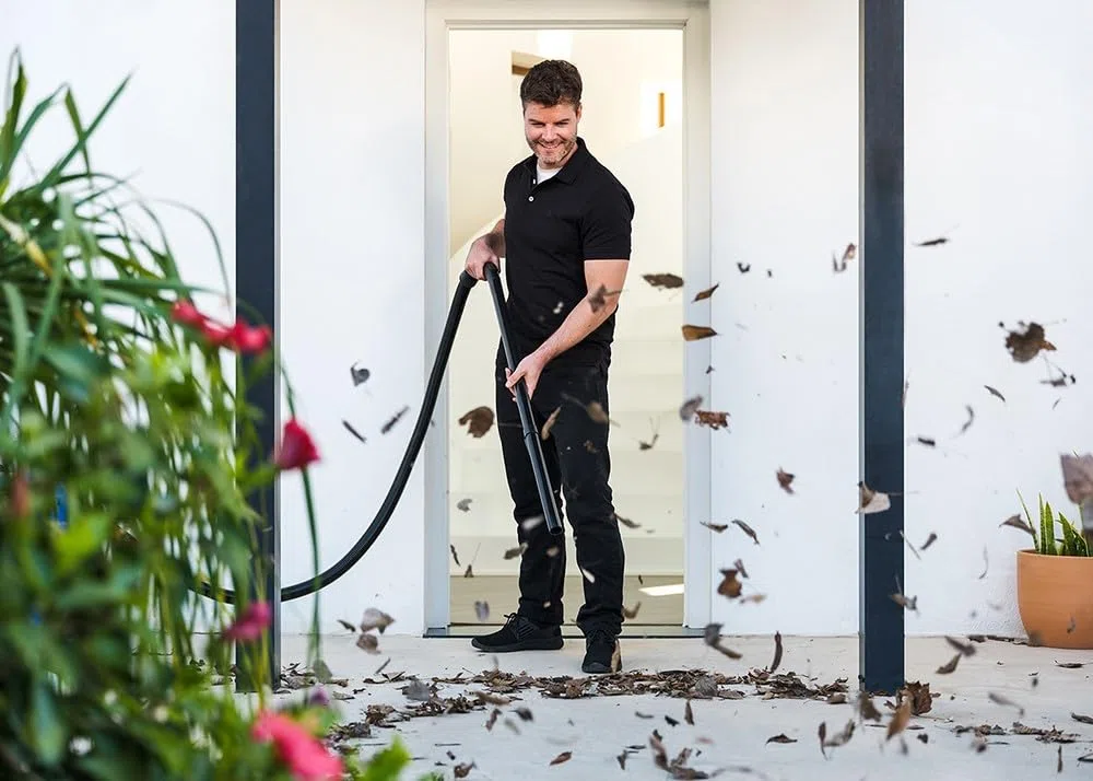 Nilfisk Multi II 22L Nass Trockensauger - Staubsauger für Werkstatt, Haus, Garten und Auto (1200 W)