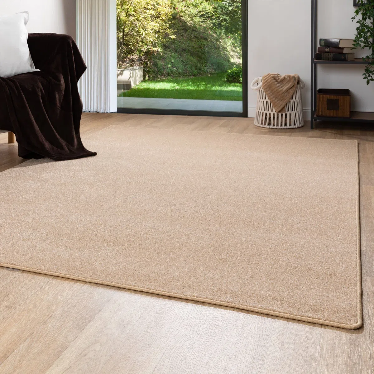 Steffensmeier Kurzflor Teppich Ibiza | Wohnzimmerteppich | Stilvoll | Pflegeleicht | Jugendteppich | Beige, Größe: 200x300 cm