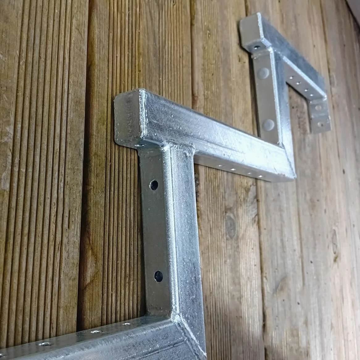 2er Set Stahl Treppenwange 7 Stufen - Option für Setzstufen-Höhe 119cm