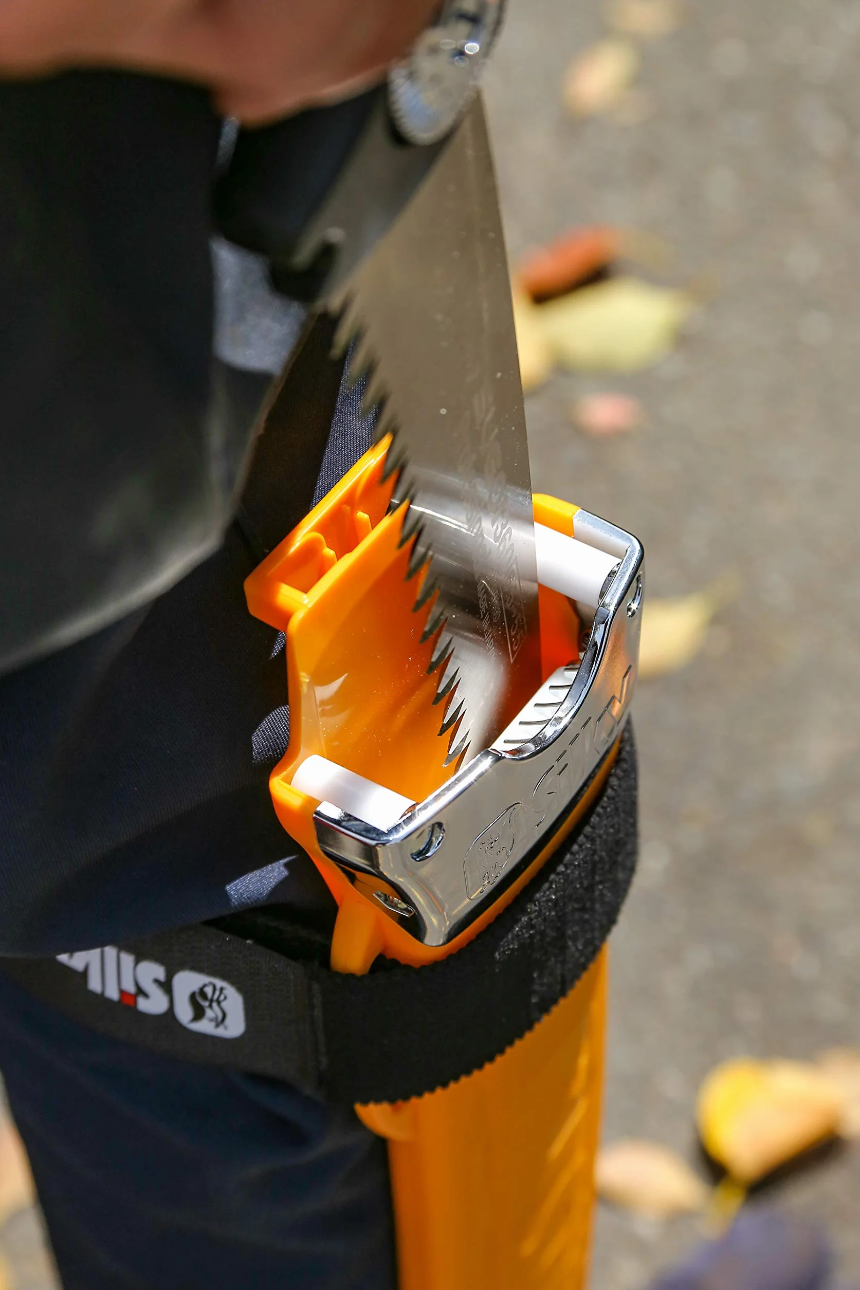 SILKY Baumsäge Sugoi 360 mm | gebogene Zugsäge 6,5 Zähne/30 mm Mirai-Me grob | nachschärfbar | Sichel am Blattende | ergonomischer Gummigriff mit Sicherungshaken | Profi Baumpflege