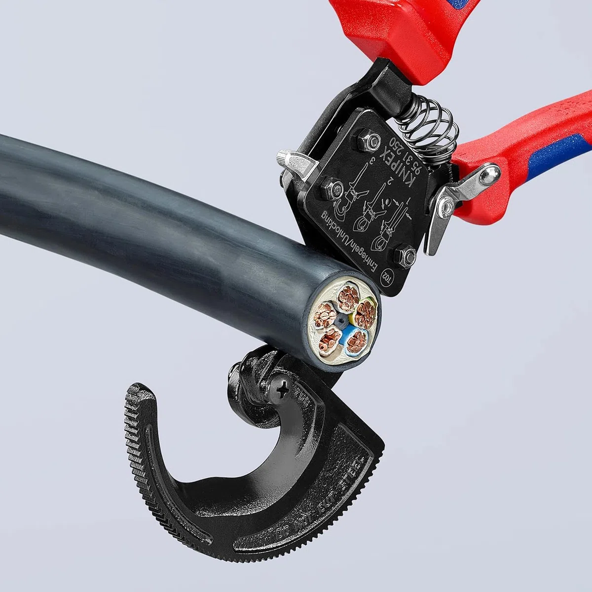 KNIPEX Kabelschneider (Ratschenprinzip) in Blister schwarz lackiert mit Mehrkomponenten-Hüllen 250 mm, 95 31 250