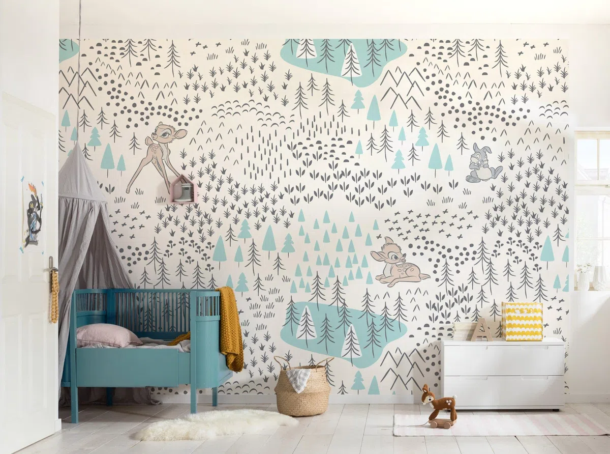 Komar Disney Vlies Fototapete - Bambi Woodland - Größe: 400 x 280 cm (Breite x Höhe) - Kinderzimmer, Tapete, Wälder, Kindertapete, Wandtapete - IADX8-057