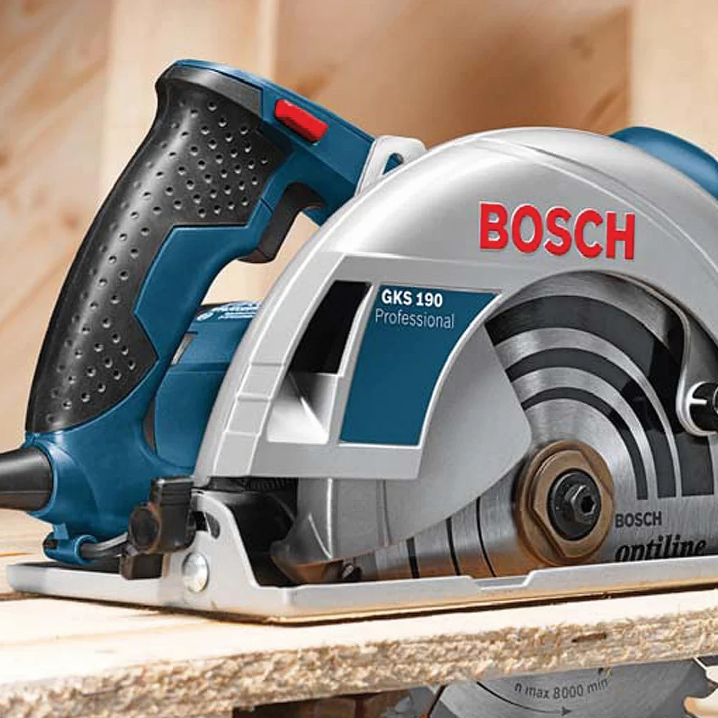 Bosch Professional Kreissäge GKS 190 (Leistung 1400 Watt, Kreissägeblatt: 190 mm, Schnitttiefe: 70mm inkl. HM-Kreissägeblatt, Absaugadapter, Parallelanschlag, Sechskantstiftschlüssel)