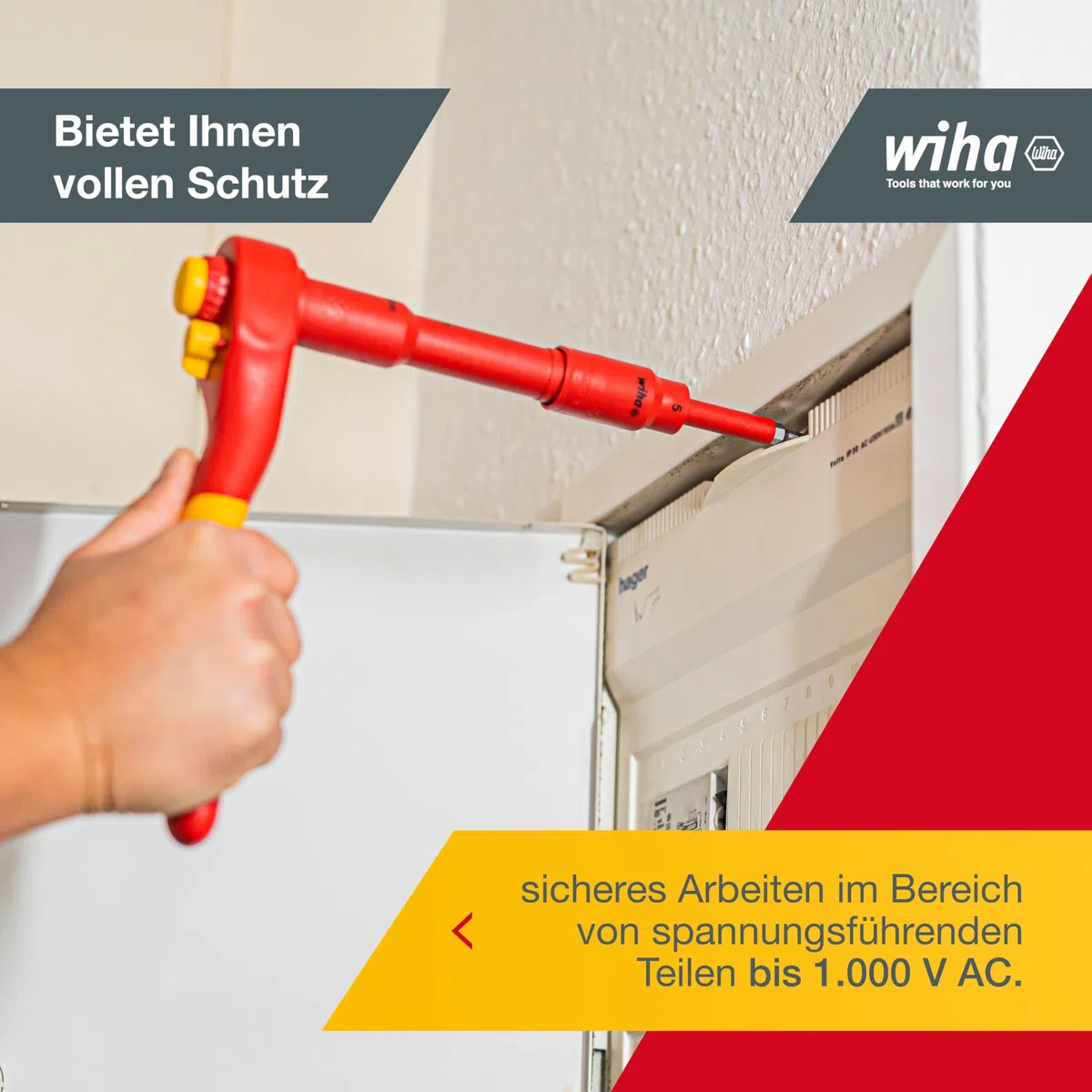 Wiha Ratschenschlüssel Set isoliert 3/8" 21-teilig mit Umschalthebel I Verlängerung und Quergriff Adapter I inklusive Koffer - Steckschlüsselset für effizientes Arbeiten (43023)