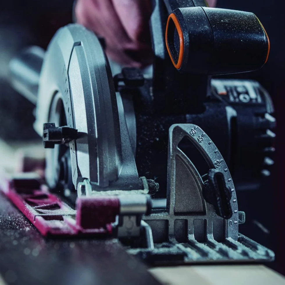 WORX WX530.9 Akku-Handkreissäge – Profi Kreissäge mit Absaug-Adapter – Ideal auch für Schnitte auf Gehrung – 165 mm - PowerShare kompatibel – Wird ohne Akku & Ladegerät geliefert