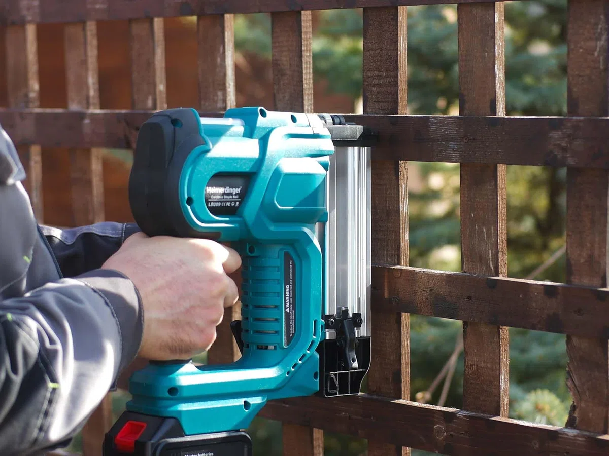 Kabellose Nagelpistole für Makita 18 V Akku, 2-in-1 elektrische Heftpistole, 5,1 cm Nagler für Polster und Holzbearbeitung, nur Werkzeug