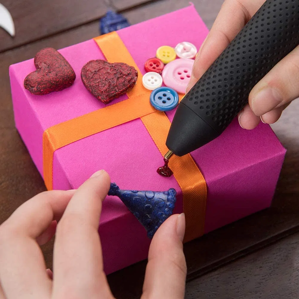 Bosch Akku Heißklebestift Gluey Cupcake Pink (mit 20 Klebesticks, im Karton)