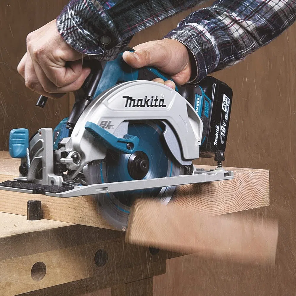 Makita DLX6085TJ Akku-Kombo-Kit 18V (DHR243+DHP481+DTD153+DHS680+DGA513+DTM51) / 5,0 Ah, 3 Akkus + Ladegerät + 4x MAKPAC