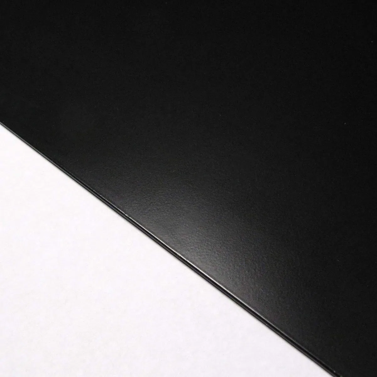 raik Bodenplatte Tropfenform Funkenschutz Stahlblech schwarz pulverbeschichtet 1100 x 1100 mm Kaminofen Pelletofen Kamineinsatz Unterlage hitzebeständig Kratzfest
