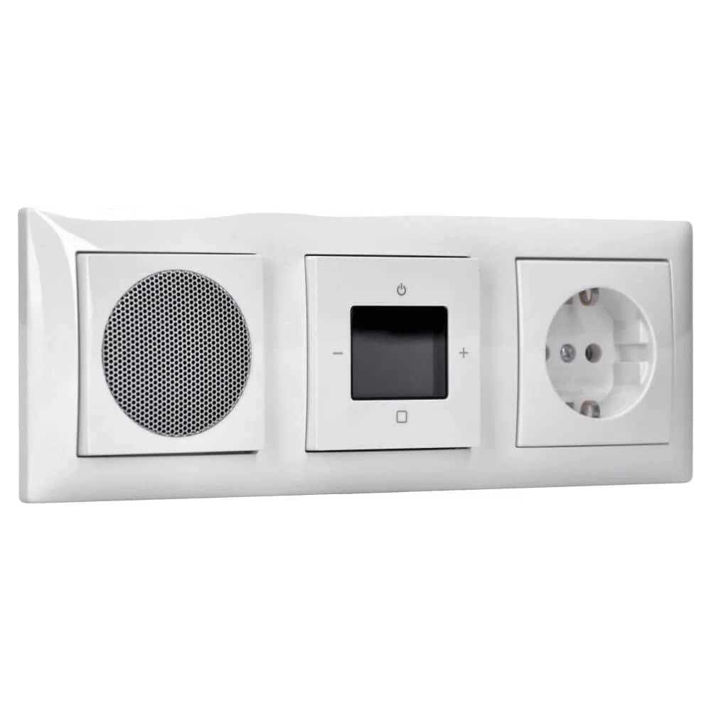 Busch-Jaeger Radio-Set: 8215 U-101 Radio DAB+ + 8252-914-101 Zentralscheibe Radio + 20 EUC-914 Steckdose + 8223 Lautsprecher + 8253-914 Zentralscheibe + 1723-914 3-fach Rahmen Alpinweiß Balance SI