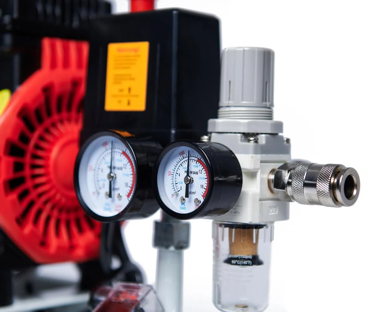Starkwerk Flüsterkompressor Kompressor Druckluftkompressor Silent 69 dB SW 375/10 Pro 1100 Watt 10 Bar 24 Liter Kessel inklusive Druckminderer und Wasserabscheider