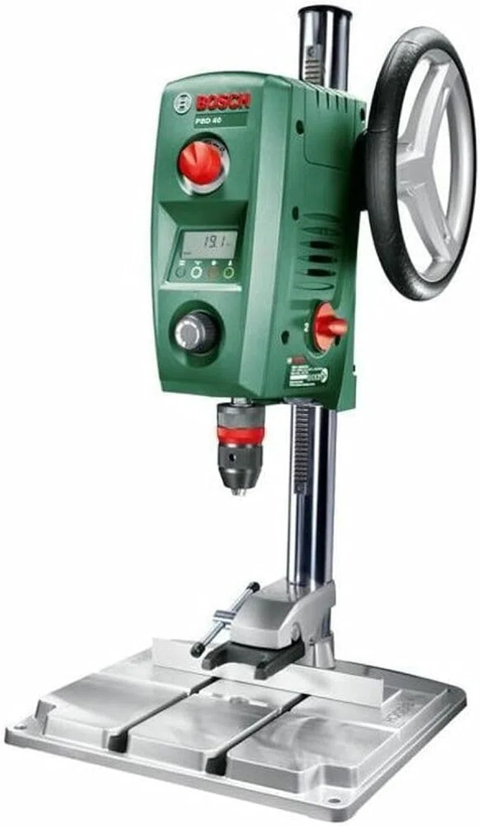 Bosch Standbohrmaschine PBD 40 (710 Watt, im Karton) + Bosch 91tlg. Bohrer- und Bit Set V-Line Box (Holz, Stein und Metall, Zubehör für Bohr- und Schraubwerkzeuge)