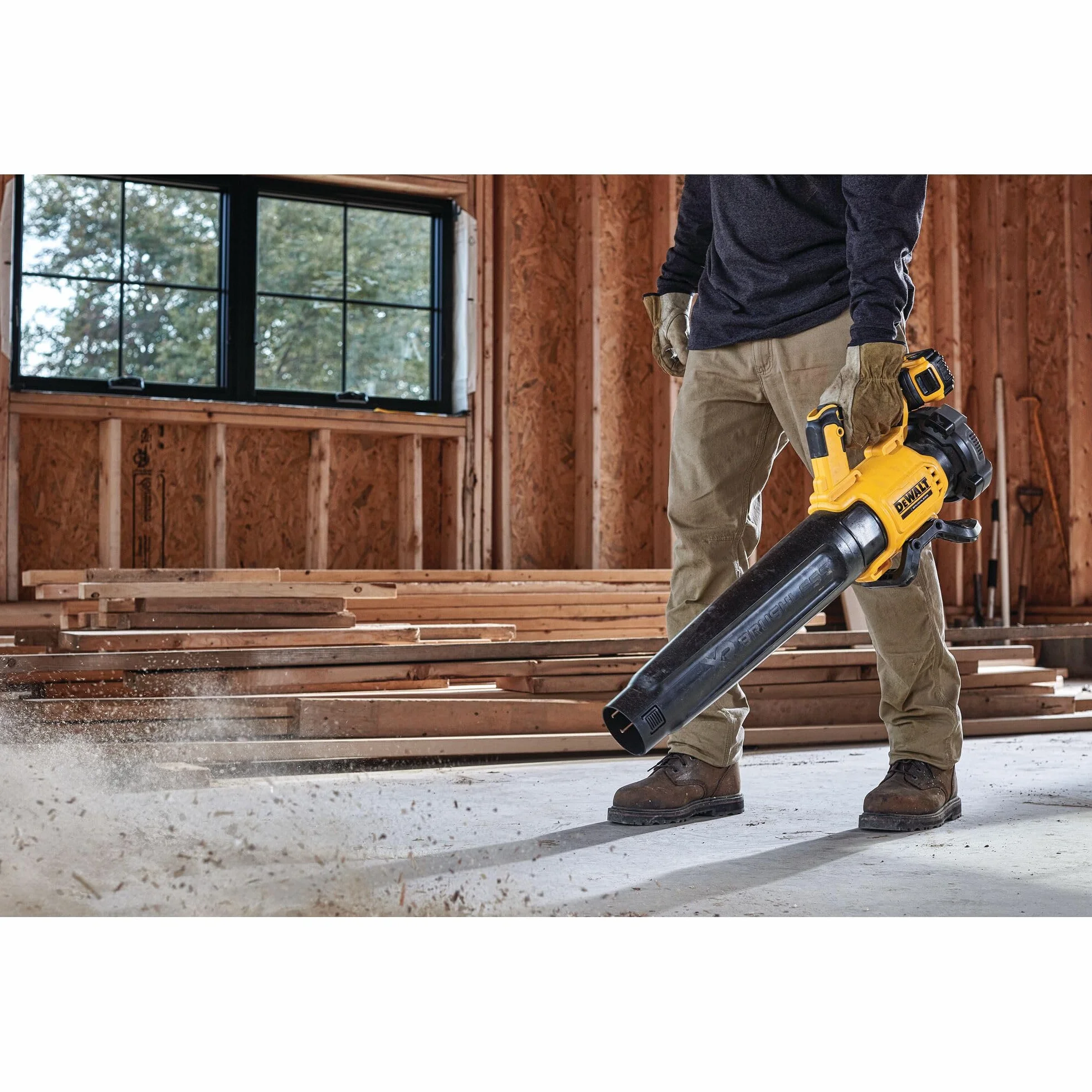 DEWALT 18V XR BÜRSTENLOSER LAUBBLÄSER MIT 12,7 M3/MIN LUFTVOLUMEN, 200 KM/H LUFTGESCHWINDIGKEIT, NUR GERÄT, DCMBL562N-XJ