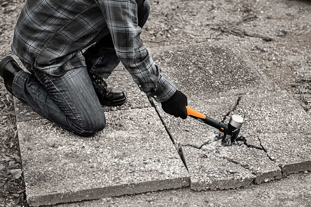 Fiskars Fäustel IsoCore L für den Einsatz bei Präzisionsabbrucharbeiten, Länge: 36 cm, Gewicht: 2,18 kg, Schwarz/Orange, 1020218
