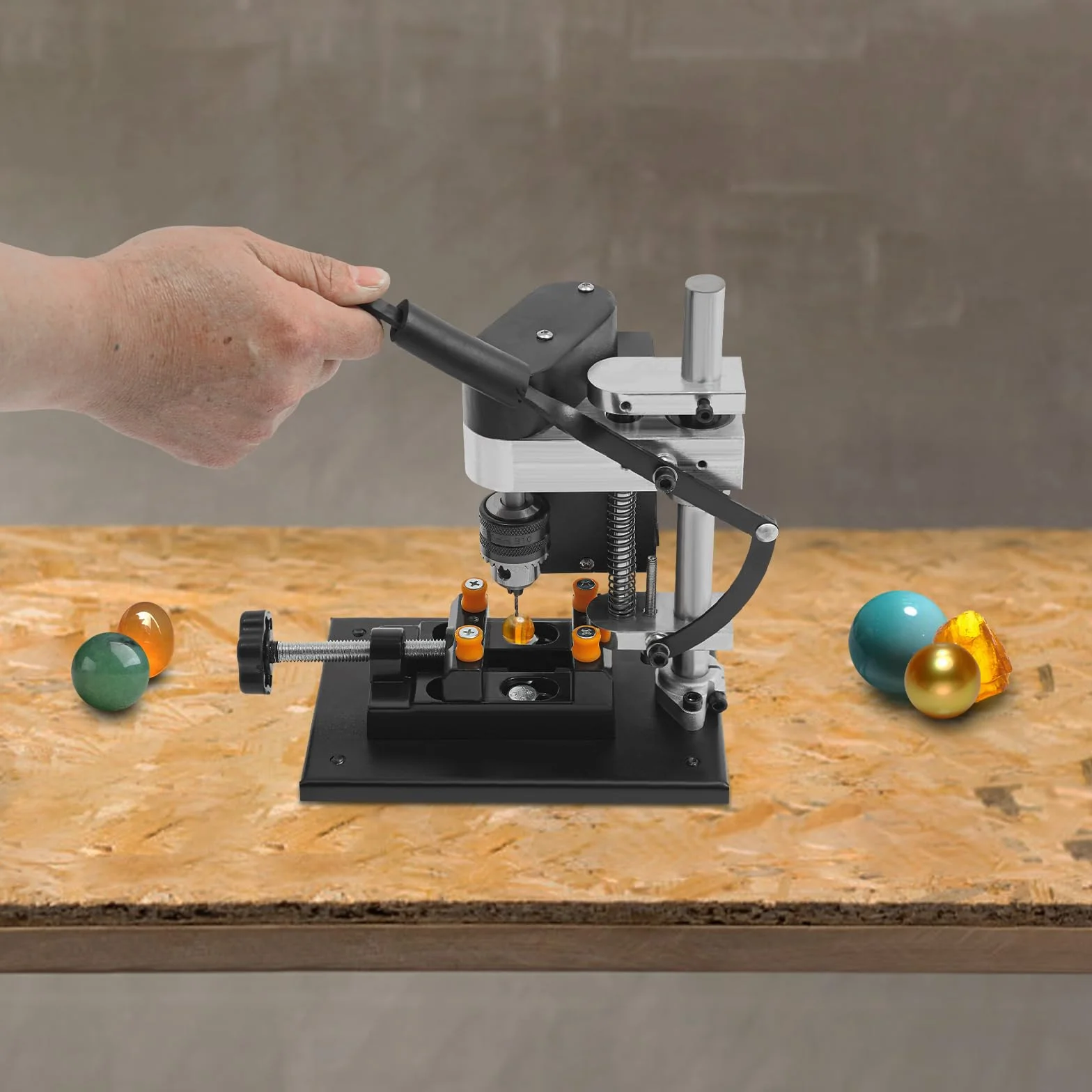 Mini-Bohrmaschine 0,6-6mm Bohrfutter Kupferkernmotor Tischbohrer mit Bankklemme Einstellbare Geschwindigkeit für Holz Kunststoff Metall präzise Bearbeitung einfache Handhabung