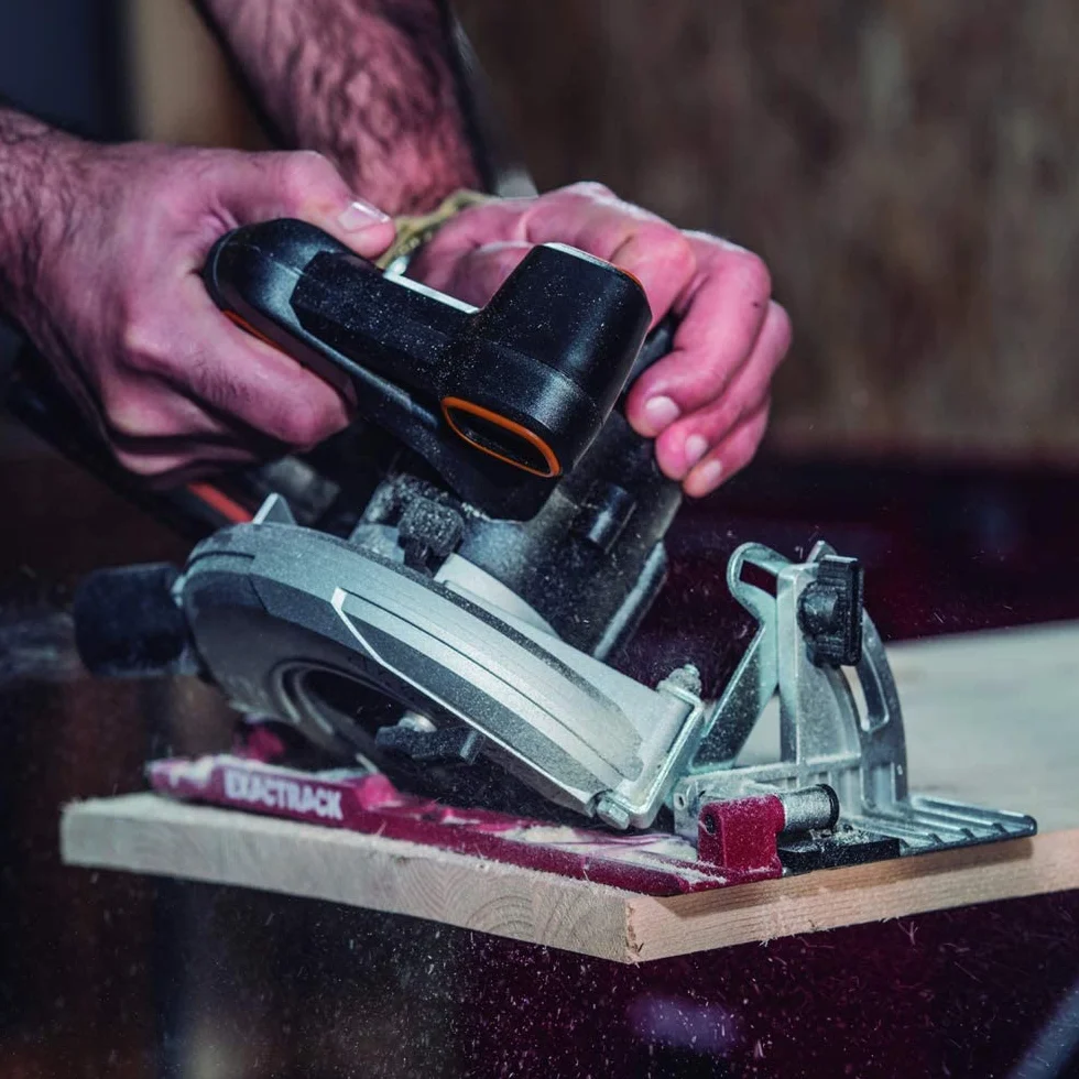WORX WX530.9 Akku-Handkreissäge – Profi Kreissäge mit Absaug-Adapter – Ideal auch für Schnitte auf Gehrung – 165 mm - PowerShare kompatibel – Wird ohne Akku & Ladegerät geliefert