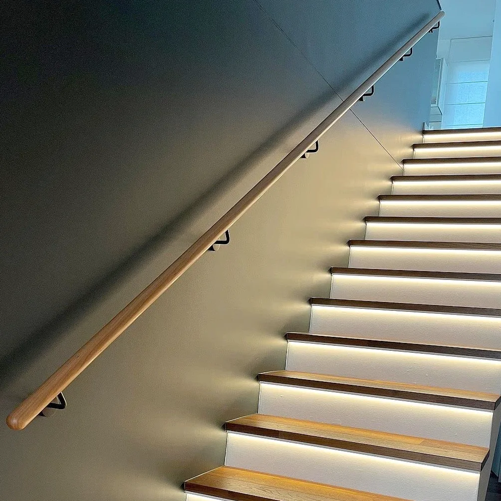 TIBU Buche Geländer Handlauf Treppe Holz Griff gew. Edelstahlhalter, Länge 30 - 500 cm aus einem Stück / Variante:150 cm mit 3 Halter Halbkugel gefräst