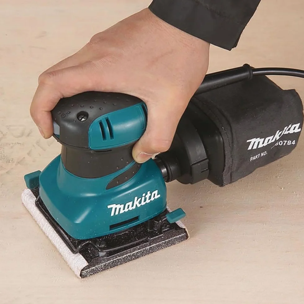 Makita BO 4556 Faust-Schwingschleifer