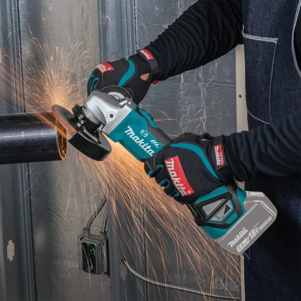Makita DLX6085TJ Akku-Kombo-Kit 18V (DHR243+DHP481+DTD153+DHS680+DGA513+DTM51) / 5,0 Ah, 3 Akkus + Ladegerät + 4x MAKPAC