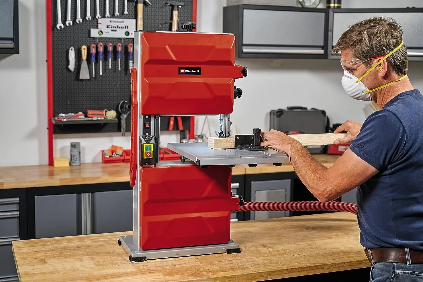 Einhell Bandsäge TC-SB 245 L (400W, max. Sägebandgeschwindigkeit 726m/min, 245 mm Durchlassbreite, max. Schnitthöhe 101 mm, neigbarer Sägetisch, Parallel- und Winkelanschlag, Absauganschluss)