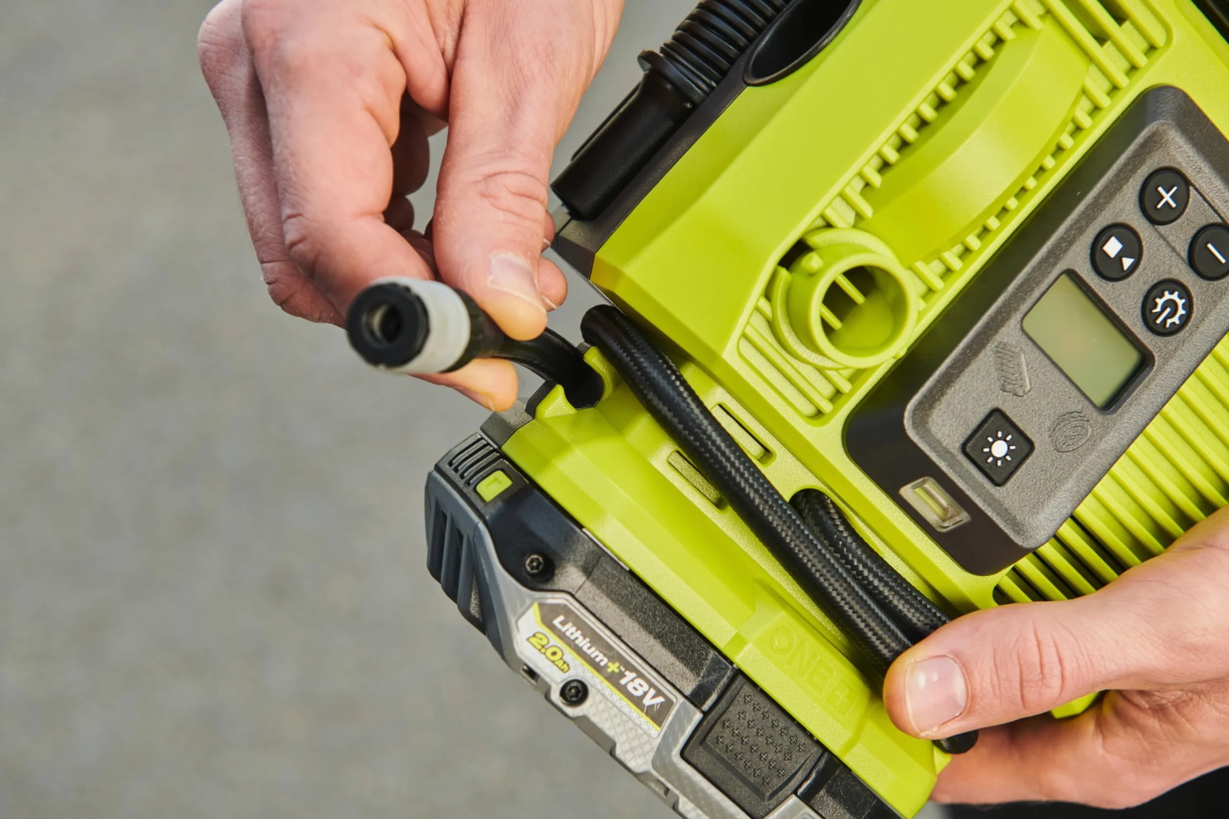 RYOBI 18 V ONE+ Akku-Multi-Kompressor RMI18-0, max. 11 bar Druck, Digitalanzeige, ohne Akku und Ladegerät